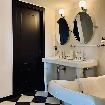 Hotel Divino & 4*