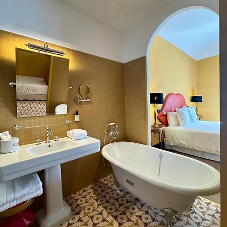 Hotel Divino &