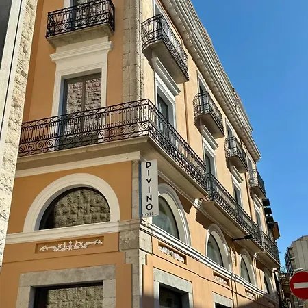 Divino & Hotel Figueres (Girona)